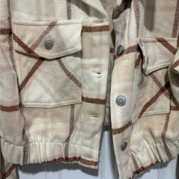 Boxy Plaid Croppy Jacket (Buttons) - Picture 2 of 5